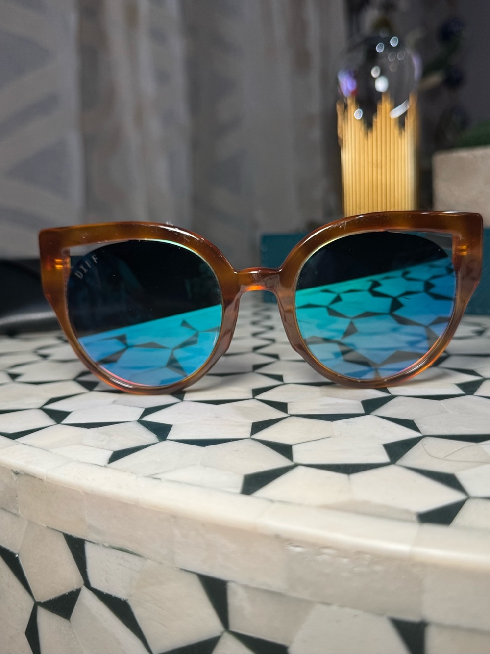 Diff Eyewear Tortoiseshell Frame Sunglasses with Blue Mirrored Lenses - Picture 8 of 11